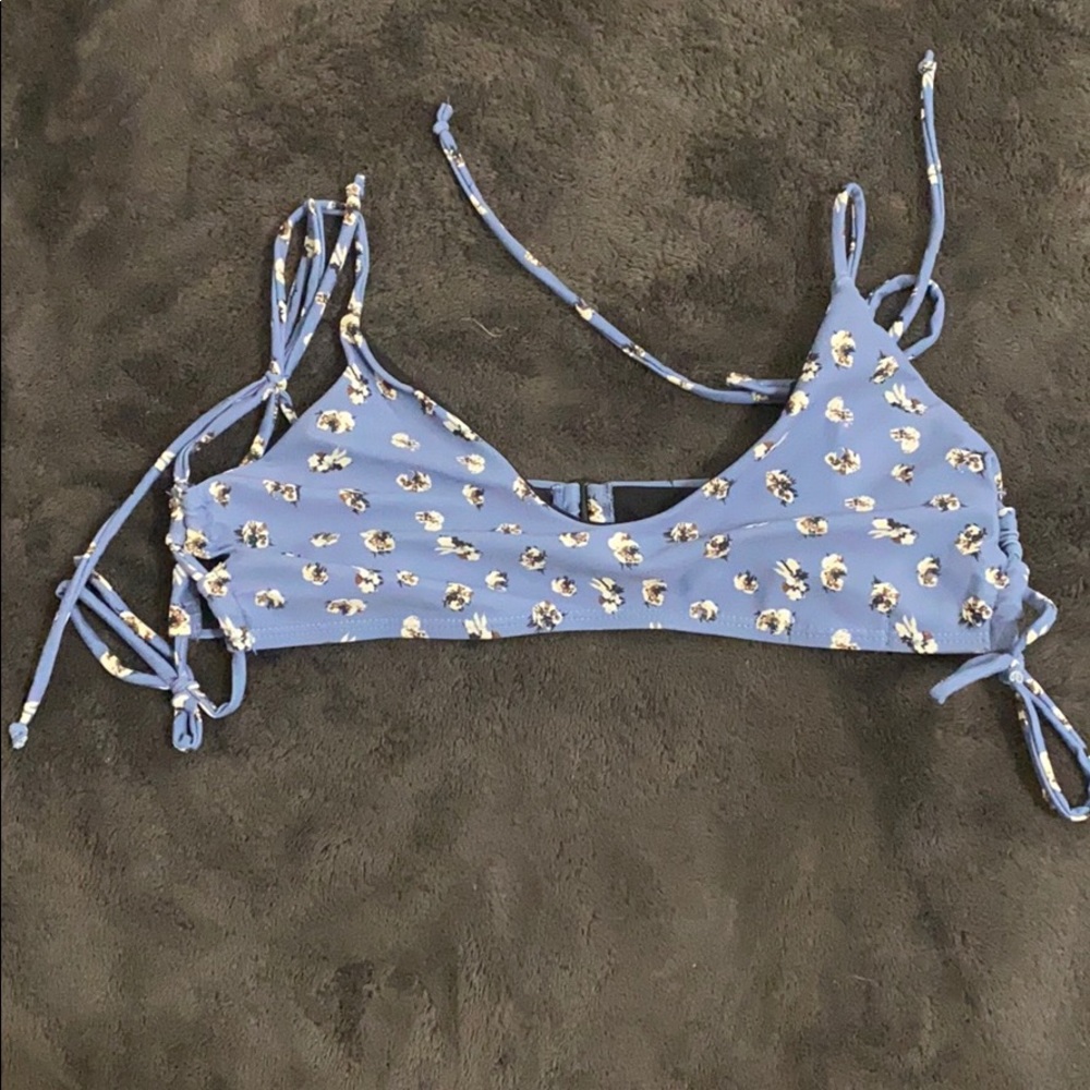 Bikini top